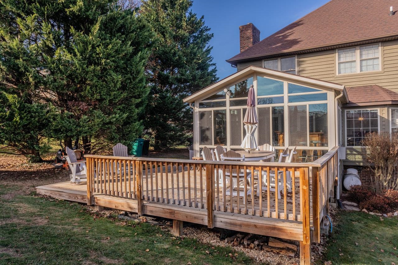 219 NORTHVIEW DR, DAYTON, Virginia 22821, 4 Bedrooms Bedrooms, ,2 BathroomsBathrooms,Residential,219 NORTHVIEW DR,671465 MLS # 671465 219 NORTHVIEW DR, DAYTON, Virginia 22821, 4 Bedrooms Bedrooms, ,2 BathroomsBathrooms,Residential,219 NORTHVIEW DR,671465 MLS # 671465