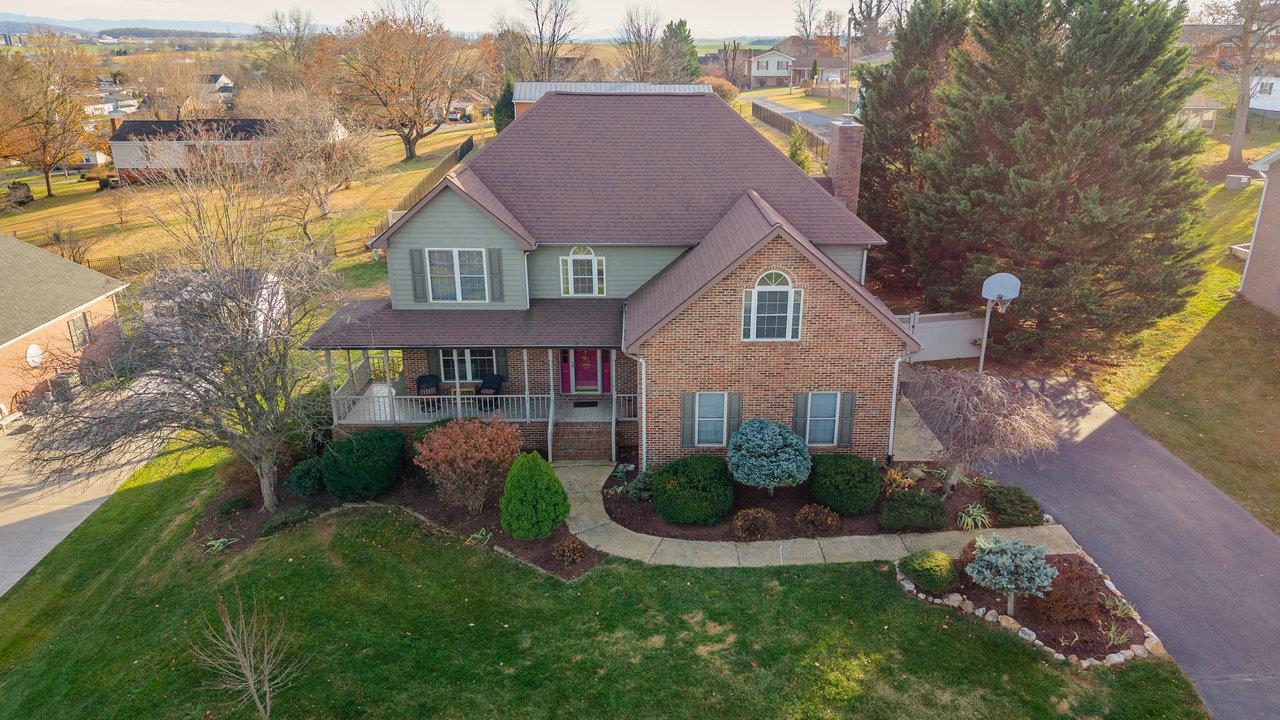 219 NORTHVIEW DR, DAYTON, Virginia 22821, 4 Bedrooms Bedrooms, ,2 BathroomsBathrooms,Residential,219 NORTHVIEW DR,671465 MLS # 671465 219 NORTHVIEW DR, DAYTON, Virginia 22821, 4 Bedrooms Bedrooms, ,2 BathroomsBathrooms,Residential,219 NORTHVIEW DR,671465 MLS # 671465
