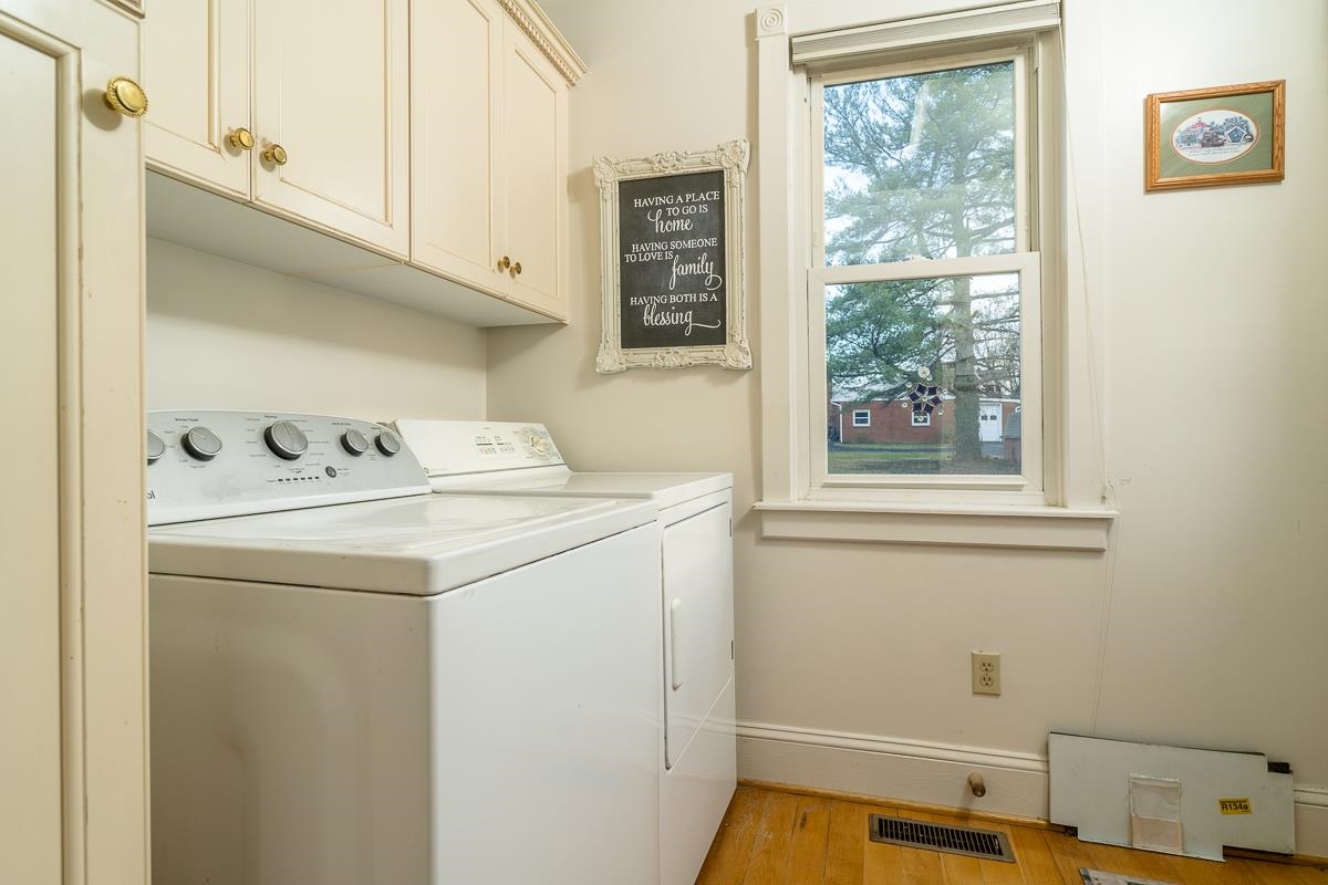 187 HOUFF RD, WEYERS CAVE, Virginia 24486, 6 Bedrooms Bedrooms, ,4 BathroomsBathrooms,Residential,187 HOUFF RD,671466 MLS # 671466