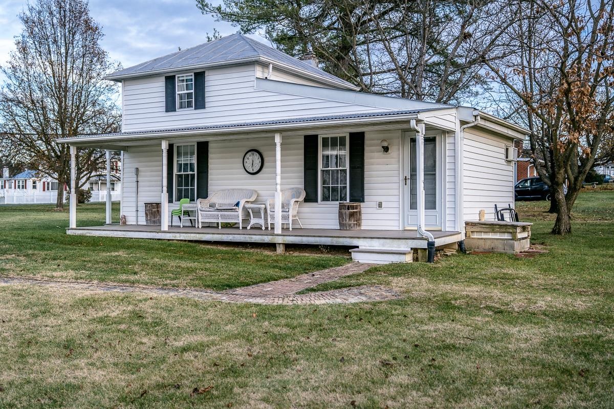 187 HOUFF RD, WEYERS CAVE, Virginia 24486, 6 Bedrooms Bedrooms, ,4 BathroomsBathrooms,Residential,187 HOUFF RD,671466 MLS # 671466