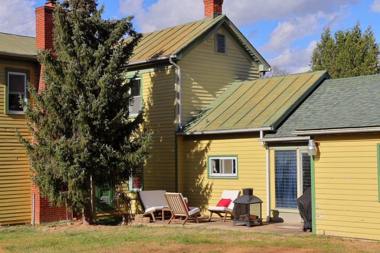 364 N BATH AVE, WAYNESBORO, Virginia 22980, 3 Bedrooms Bedrooms, ,2 BathroomsBathrooms,Residential,Williams,364 N BATH AVE,671467 MLS # 671467