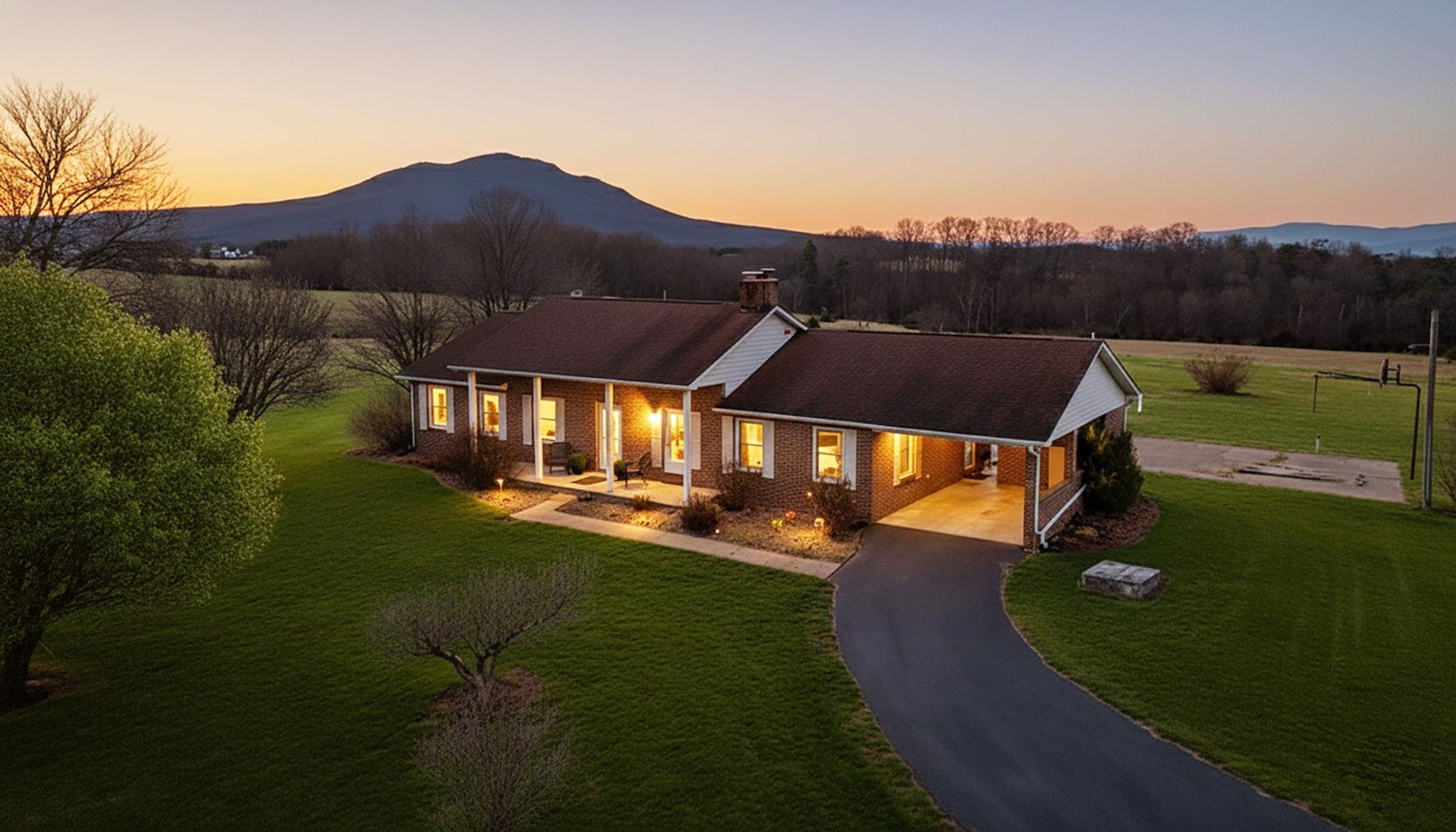 6723 OAK SHADE RD, ROCKINGHAM, Virginia 22802, 3 Bedrooms Bedrooms, ,2 BathroomsBathrooms,Residential,6723 OAK SHADE RD,671469 MLS # 671469