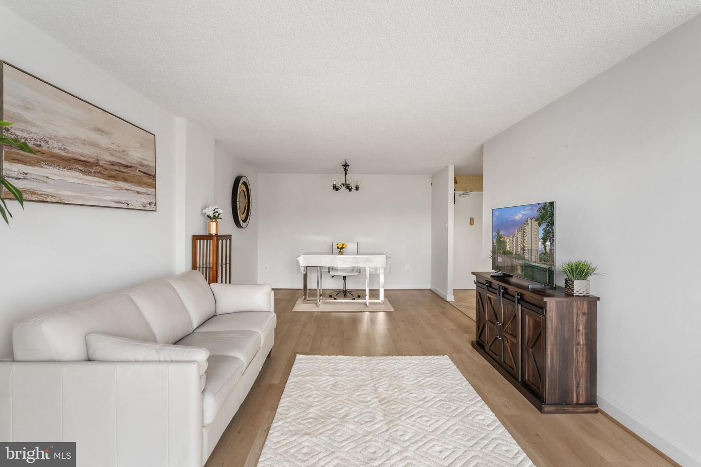 5300 HOLMES RUN PKWY #506, ALEXANDRIA, Virginia 22304, 2 Bedrooms Bedrooms, ,2 BathroomsBathrooms,Residential,For sale,5300 HOLMES RUN PKWY #506,VAAX2049002 MLS # VAAX2049002 5300 HOLMES RUN PKWY #506, ALEXANDRIA, Virginia 22304, 2 Bedrooms Bedrooms, ,2 BathroomsBathrooms,Residential,For sale,5300 HOLMES RUN PKWY #506,VAAX2049002 MLS # VAAX2049002