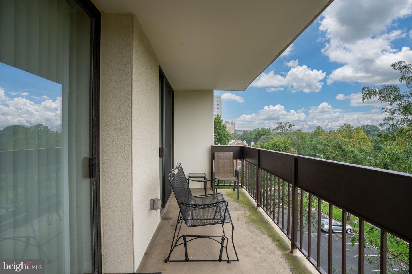 5300 HOLMES RUN PKWY #506, ALEXANDRIA, Virginia 22304, 2 Bedrooms Bedrooms, ,2 BathroomsBathrooms,Residential,For sale,5300 HOLMES RUN PKWY #506,VAAX2049002 MLS # VAAX2049002 5300 HOLMES RUN PKWY #506, ALEXANDRIA, Virginia 22304, 2 Bedrooms Bedrooms, ,2 BathroomsBathrooms,Residential,For sale,5300 HOLMES RUN PKWY #506,VAAX2049002 MLS # VAAX2049002