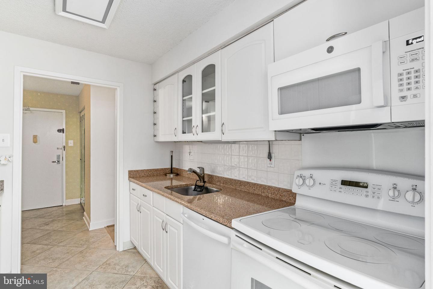 5300 HOLMES RUN PKWY #506, ALEXANDRIA, Virginia 22304, 2 Bedrooms Bedrooms, ,2 BathroomsBathrooms,Residential,For sale,5300 HOLMES RUN PKWY #506,VAAX2049002 MLS # VAAX2049002 5300 HOLMES RUN PKWY #506, ALEXANDRIA, Virginia 22304, 2 Bedrooms Bedrooms, ,2 BathroomsBathrooms,Residential,For sale,5300 HOLMES RUN PKWY #506,VAAX2049002 MLS # VAAX2049002