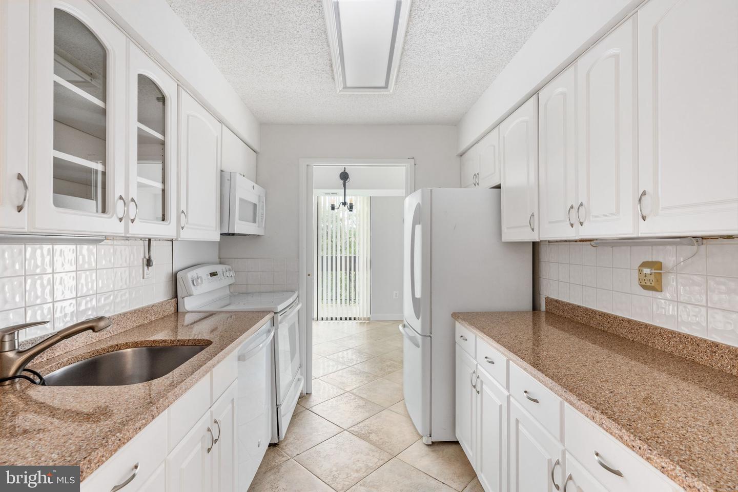 5300 HOLMES RUN PKWY #506, ALEXANDRIA, Virginia 22304, 2 Bedrooms Bedrooms, ,2 BathroomsBathrooms,Residential,For sale,5300 HOLMES RUN PKWY #506,VAAX2049002 MLS # VAAX2049002 5300 HOLMES RUN PKWY #506, ALEXANDRIA, Virginia 22304, 2 Bedrooms Bedrooms, ,2 BathroomsBathrooms,Residential,For sale,5300 HOLMES RUN PKWY #506,VAAX2049002 MLS # VAAX2049002