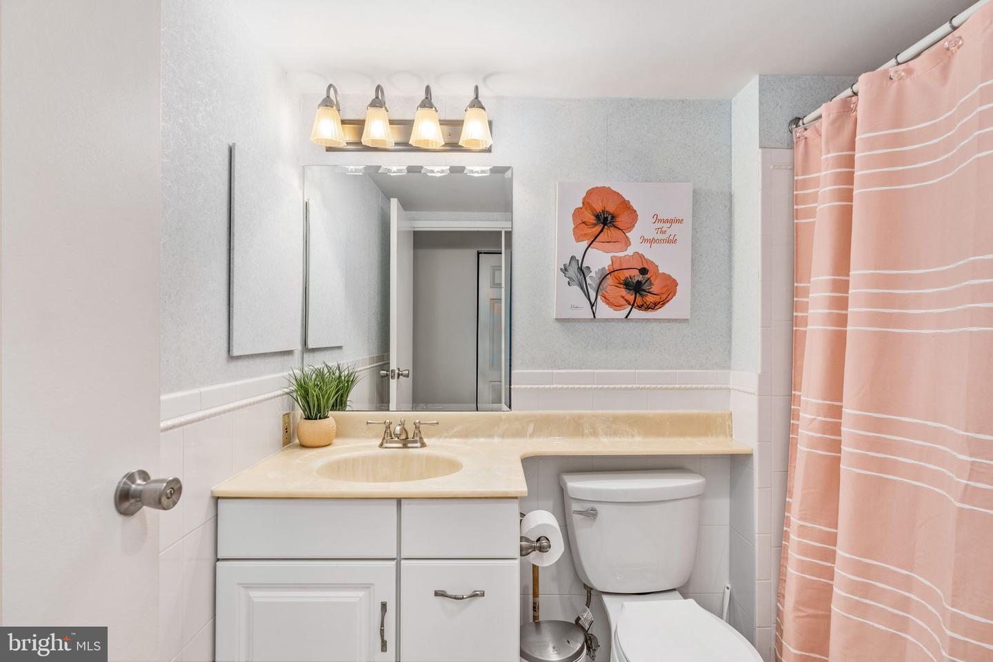 5300 HOLMES RUN PKWY #506, ALEXANDRIA, Virginia 22304, 2 Bedrooms Bedrooms, ,2 BathroomsBathrooms,Residential,For sale,5300 HOLMES RUN PKWY #506,VAAX2049002 MLS # VAAX2049002 5300 HOLMES RUN PKWY #506, ALEXANDRIA, Virginia 22304, 2 Bedrooms Bedrooms, ,2 BathroomsBathrooms,Residential,For sale,5300 HOLMES RUN PKWY #506,VAAX2049002 MLS # VAAX2049002