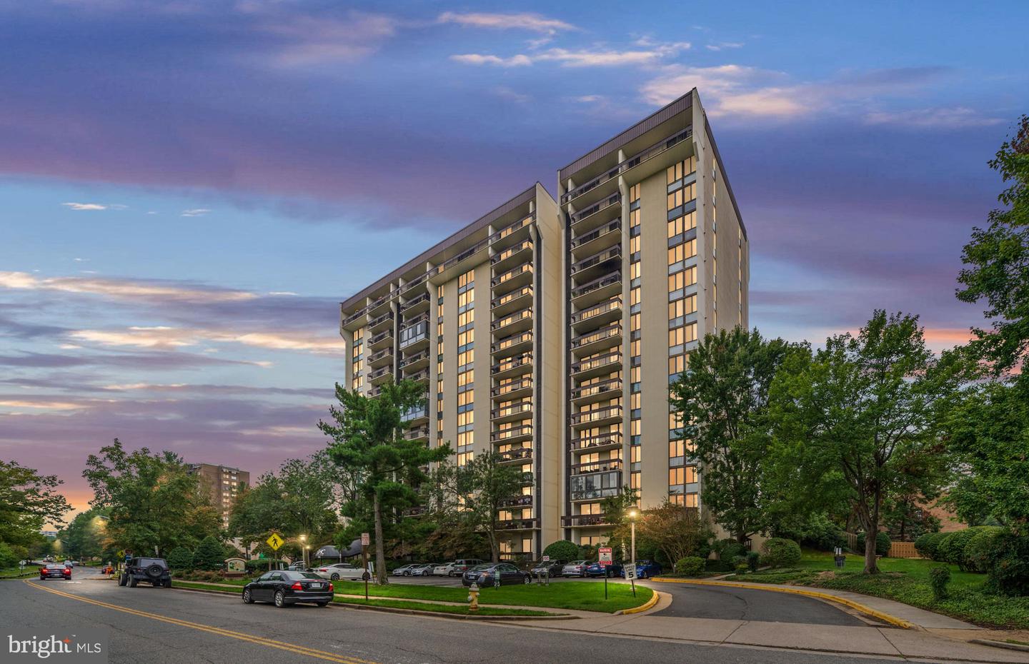 5300 HOLMES RUN PKWY #506, ALEXANDRIA, Virginia 22304, 2 Bedrooms Bedrooms, ,2 BathroomsBathrooms,Residential,For sale,5300 HOLMES RUN PKWY #506,VAAX2049002 MLS # VAAX2049002 5300 HOLMES RUN PKWY #506, ALEXANDRIA, Virginia 22304, 2 Bedrooms Bedrooms, ,2 BathroomsBathrooms,Residential,For sale,5300 HOLMES RUN PKWY #506,VAAX2049002 MLS # VAAX2049002