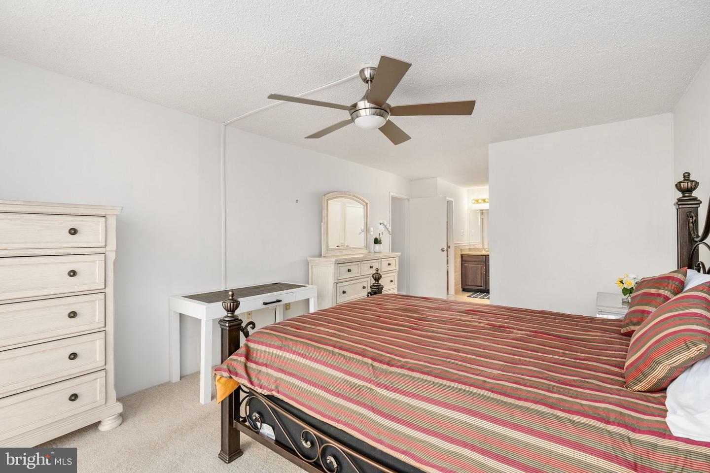 5300 HOLMES RUN PKWY #506, ALEXANDRIA, Virginia 22304, 2 Bedrooms Bedrooms, ,2 BathroomsBathrooms,Residential,For sale,5300 HOLMES RUN PKWY #506,VAAX2049002 MLS # VAAX2049002 5300 HOLMES RUN PKWY #506, ALEXANDRIA, Virginia 22304, 2 Bedrooms Bedrooms, ,2 BathroomsBathrooms,Residential,For sale,5300 HOLMES RUN PKWY #506,VAAX2049002 MLS # VAAX2049002