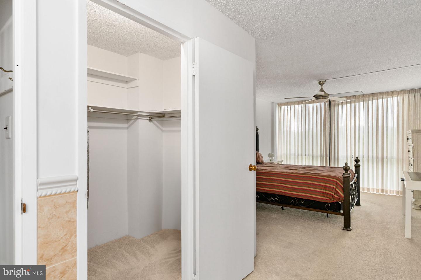 5300 HOLMES RUN PKWY #506, ALEXANDRIA, Virginia 22304, 2 Bedrooms Bedrooms, ,2 BathroomsBathrooms,Residential,For sale,5300 HOLMES RUN PKWY #506,VAAX2049002 MLS # VAAX2049002 5300 HOLMES RUN PKWY #506, ALEXANDRIA, Virginia 22304, 2 Bedrooms Bedrooms, ,2 BathroomsBathrooms,Residential,For sale,5300 HOLMES RUN PKWY #506,VAAX2049002 MLS # VAAX2049002