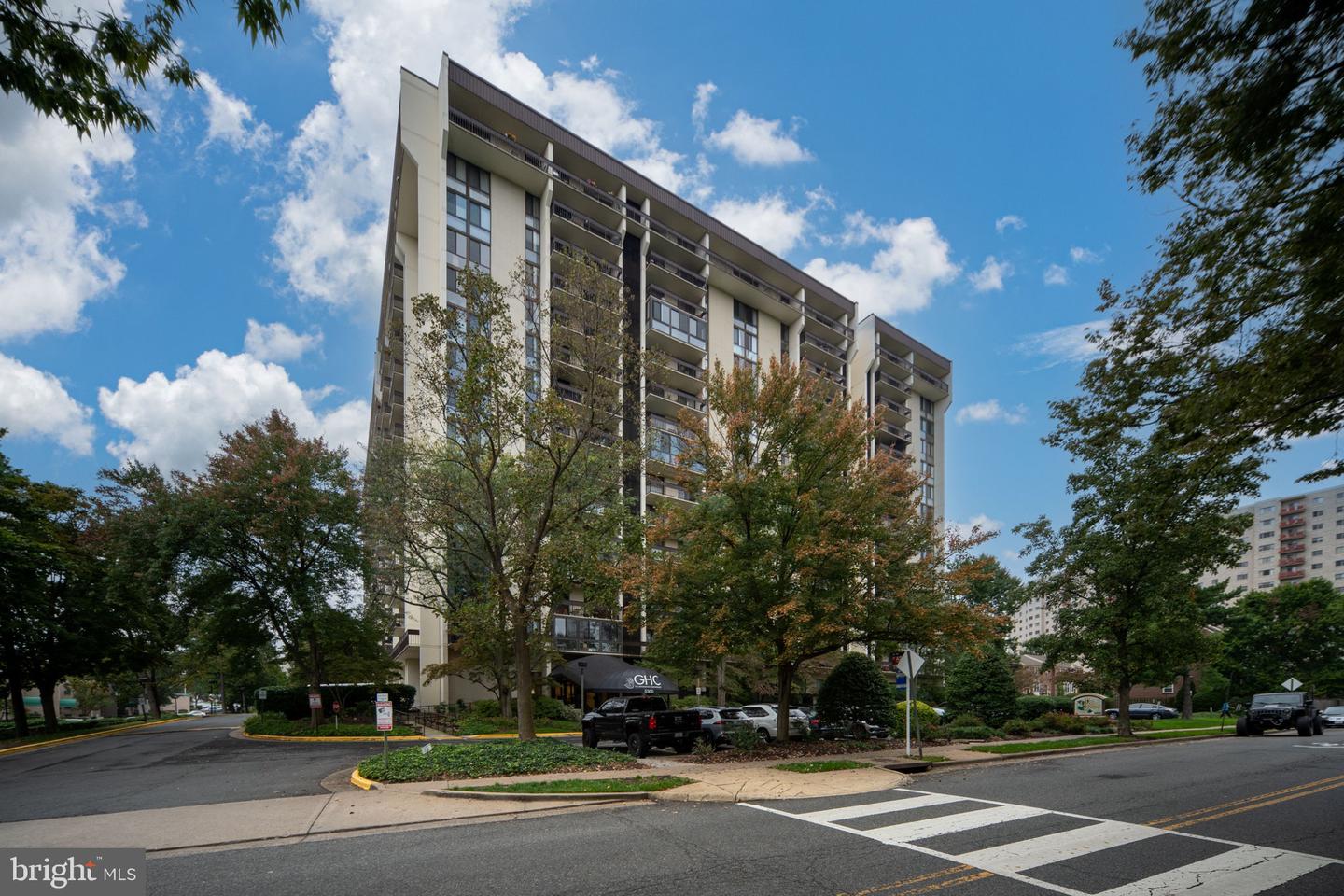 5300 HOLMES RUN PKWY #506, ALEXANDRIA, Virginia 22304, 2 Bedrooms Bedrooms, ,2 BathroomsBathrooms,Residential,For sale,5300 HOLMES RUN PKWY #506,VAAX2049002 MLS # VAAX2049002 5300 HOLMES RUN PKWY #506, ALEXANDRIA, Virginia 22304, 2 Bedrooms Bedrooms, ,2 BathroomsBathrooms,Residential,For sale,5300 HOLMES RUN PKWY #506,VAAX2049002 MLS # VAAX2049002