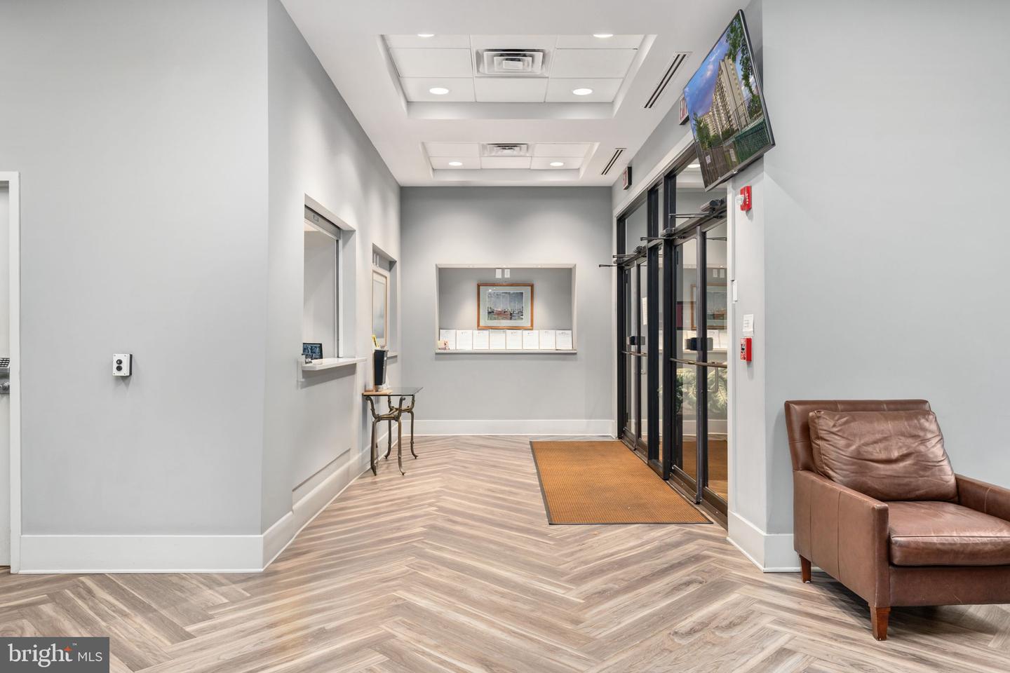 5300 HOLMES RUN PKWY #506, ALEXANDRIA, Virginia 22304, 2 Bedrooms Bedrooms, ,2 BathroomsBathrooms,Residential,For sale,5300 HOLMES RUN PKWY #506,VAAX2049002 MLS # VAAX2049002 5300 HOLMES RUN PKWY #506, ALEXANDRIA, Virginia 22304, 2 Bedrooms Bedrooms, ,2 BathroomsBathrooms,Residential,For sale,5300 HOLMES RUN PKWY #506,VAAX2049002 MLS # VAAX2049002