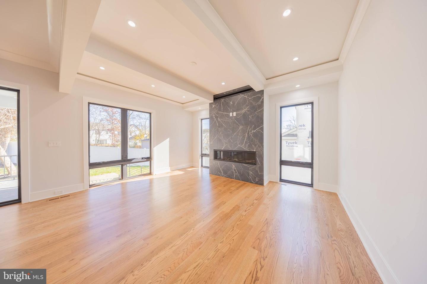 1929 WARE RD, FALLS CHURCH, Virginia 22043, 6 Bedrooms Bedrooms, ,6 BathroomsBathrooms,Residential,For sale,1929 WARE RD,VAFX2268110 MLS # VAFX2268110