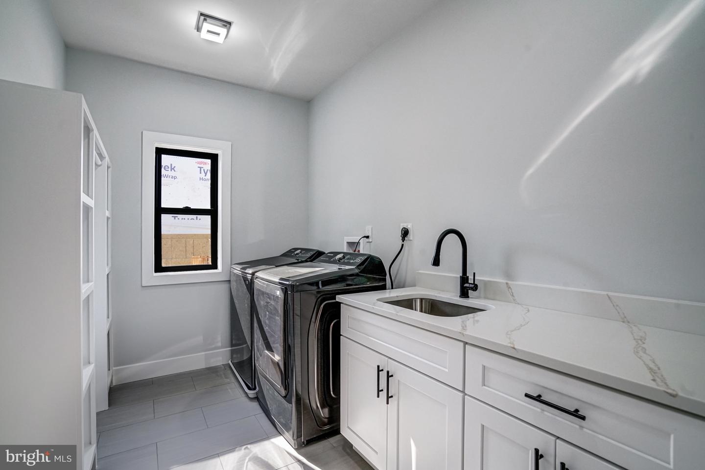 1929 WARE RD, FALLS CHURCH, Virginia 22043, 6 Bedrooms Bedrooms, ,6 BathroomsBathrooms,Residential,For sale,1929 WARE RD,VAFX2268110 MLS # VAFX2268110