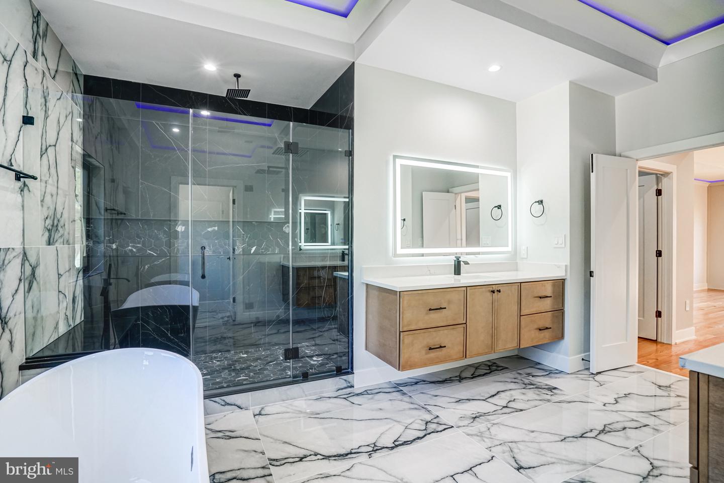 1929 WARE RD, FALLS CHURCH, Virginia 22043, 6 Bedrooms Bedrooms, ,6 BathroomsBathrooms,Residential,For sale,1929 WARE RD,VAFX2268110 MLS # VAFX2268110