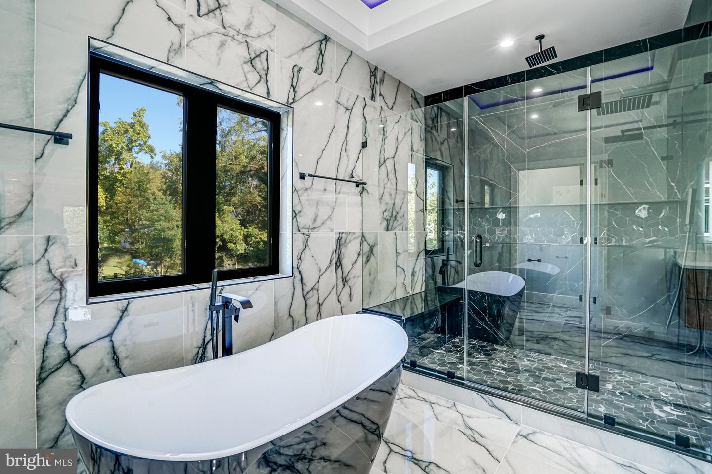 1929 WARE RD, FALLS CHURCH, Virginia 22043, 6 Bedrooms Bedrooms, ,6 BathroomsBathrooms,Residential,For sale,1929 WARE RD,VAFX2268110 MLS # VAFX2268110