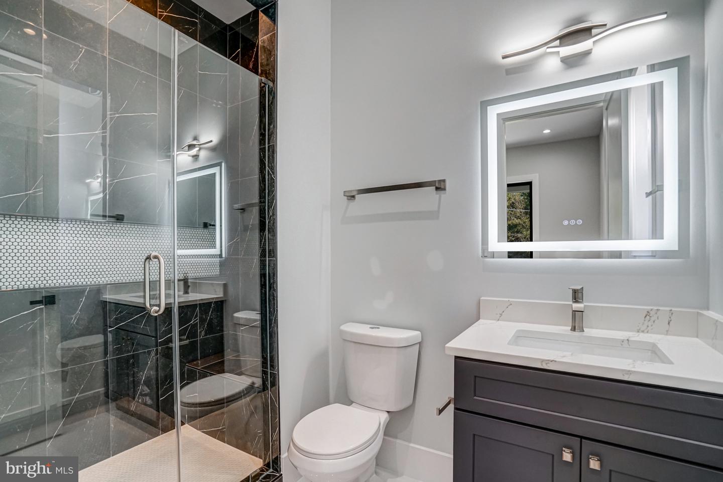 1929 WARE RD, FALLS CHURCH, Virginia 22043, 6 Bedrooms Bedrooms, ,6 BathroomsBathrooms,Residential,For sale,1929 WARE RD,VAFX2268110 MLS # VAFX2268110