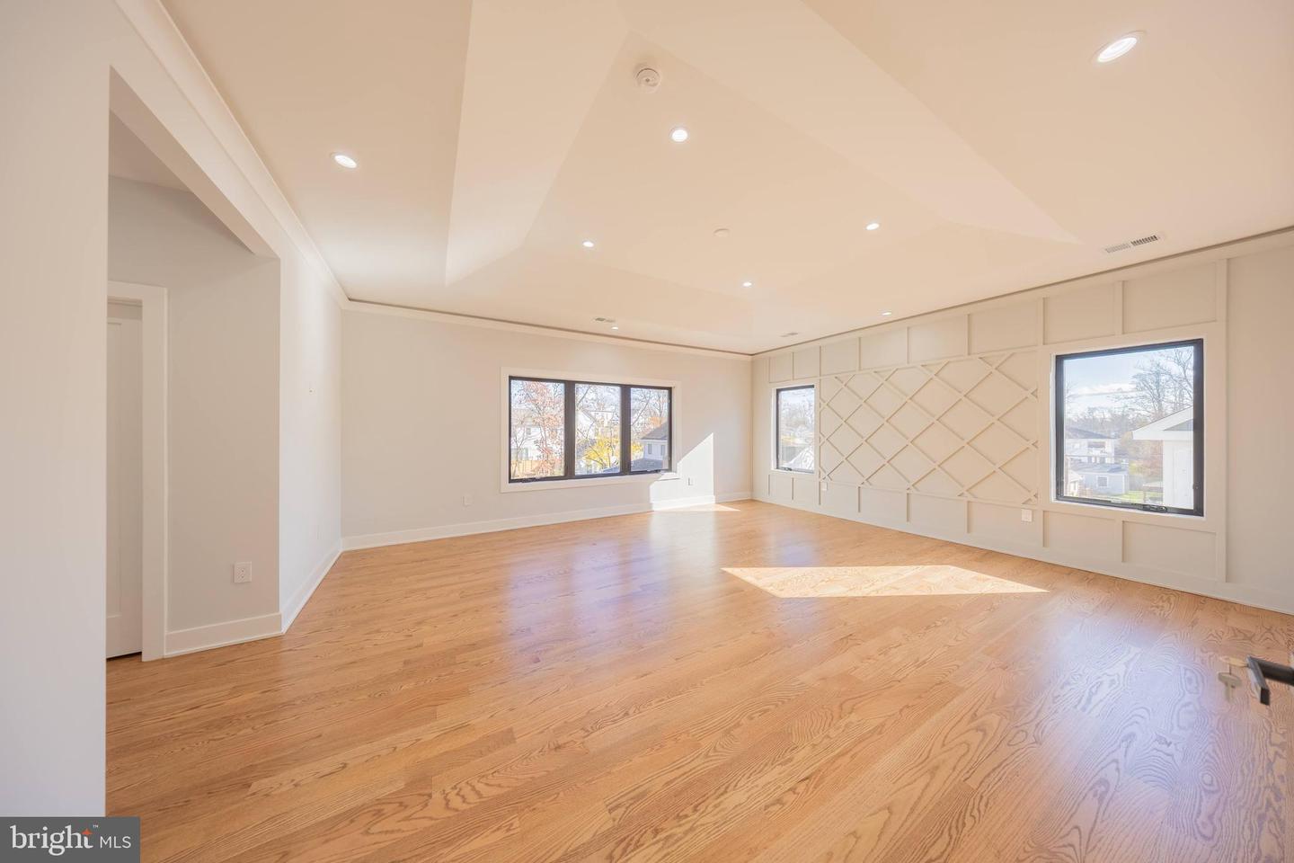 1929 WARE RD, FALLS CHURCH, Virginia 22043, 6 Bedrooms Bedrooms, ,6 BathroomsBathrooms,Residential,For sale,1929 WARE RD,VAFX2268110 MLS # VAFX2268110