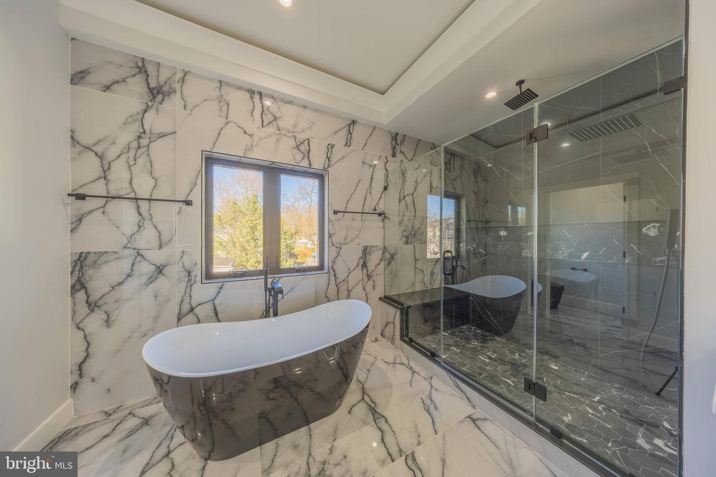 1929 WARE RD, FALLS CHURCH, Virginia 22043, 6 Bedrooms Bedrooms, ,6 BathroomsBathrooms,Residential,For sale,1929 WARE RD,VAFX2268110 MLS # VAFX2268110