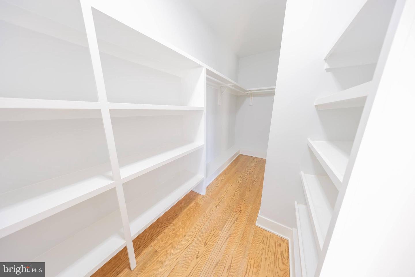 1929 WARE RD, FALLS CHURCH, Virginia 22043, 6 Bedrooms Bedrooms, ,6 BathroomsBathrooms,Residential,For sale,1929 WARE RD,VAFX2268110 MLS # VAFX2268110