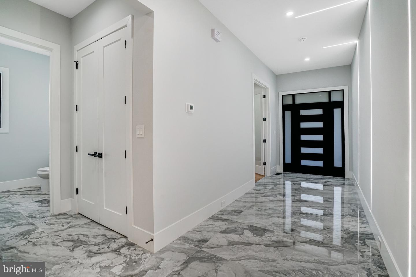 1929 WARE RD, FALLS CHURCH, Virginia 22043, 6 Bedrooms Bedrooms, ,6 BathroomsBathrooms,Residential,For sale,1929 WARE RD,VAFX2268110 MLS # VAFX2268110