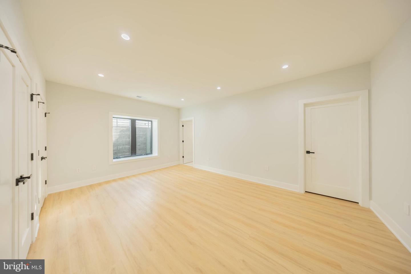 1929 WARE RD, FALLS CHURCH, Virginia 22043, 6 Bedrooms Bedrooms, ,6 BathroomsBathrooms,Residential,For sale,1929 WARE RD,VAFX2268110 MLS # VAFX2268110