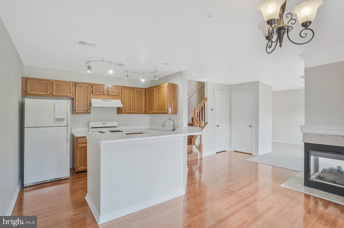 11761 TOLSON PL #11761, WOODBRIDGE, Virginia 22192, 2 Bedrooms Bedrooms, ,2 BathroomsBathrooms,Residential,For sale,11761 TOLSON PL #11761,VAPW2106214 MLS # VAPW2106214