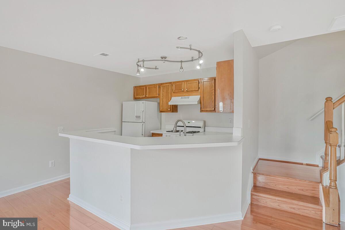 11761 TOLSON PL #11761, WOODBRIDGE, Virginia 22192, 2 Bedrooms Bedrooms, ,2 BathroomsBathrooms,Residential,For sale,11761 TOLSON PL #11761,VAPW2106214 MLS # VAPW2106214