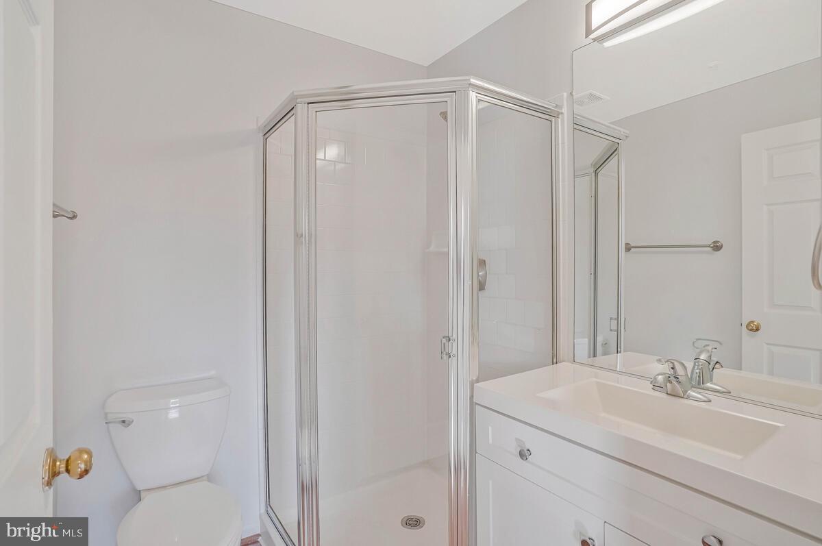 11761 TOLSON PL #11761, WOODBRIDGE, Virginia 22192, 2 Bedrooms Bedrooms, ,2 BathroomsBathrooms,Residential,For sale,11761 TOLSON PL #11761,VAPW2106214 MLS # VAPW2106214