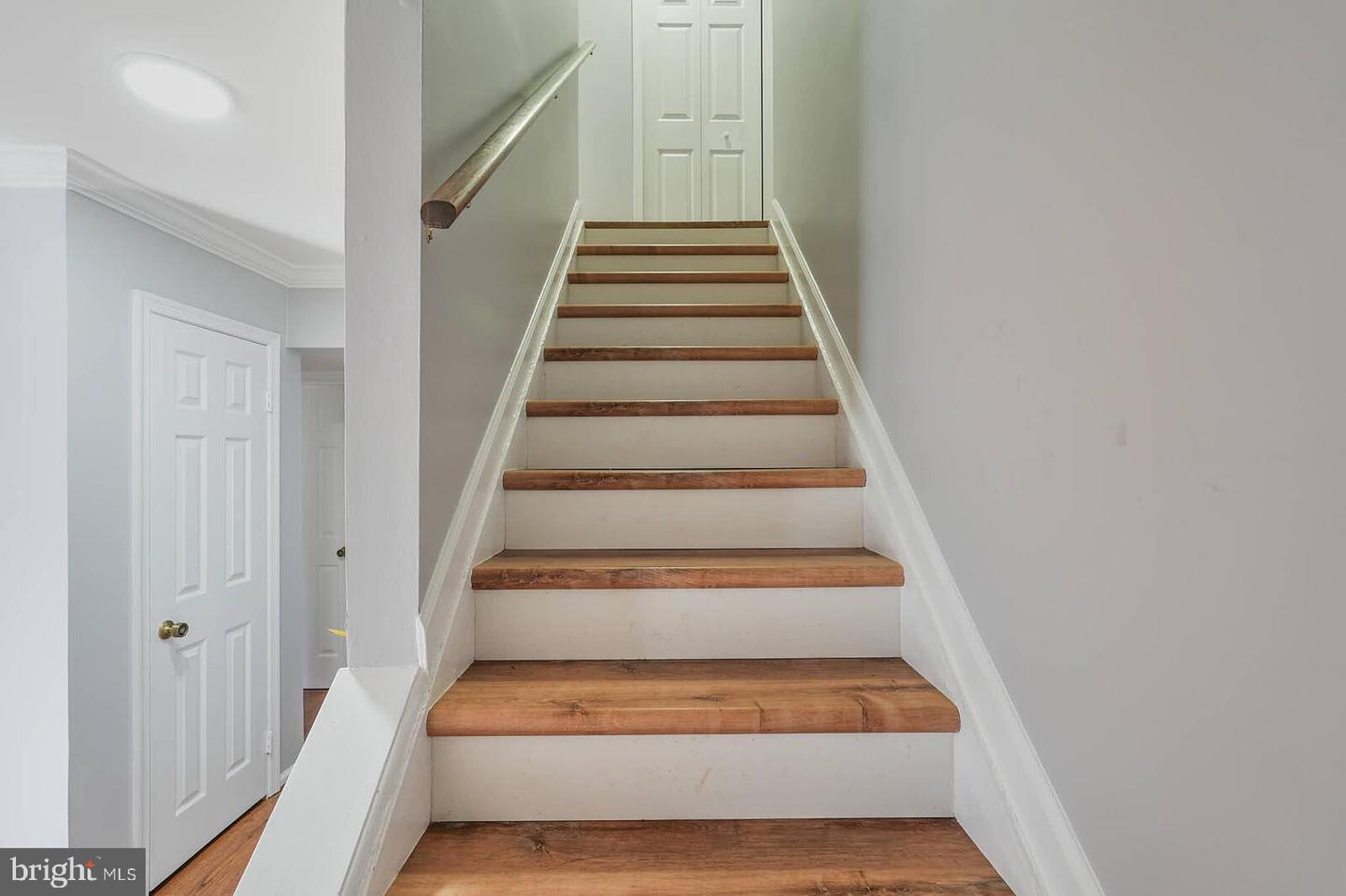 5876 PONTIAC DR, WOODBRIDGE, Virginia 22193, 4 Bedrooms Bedrooms, ,2 BathroomsBathrooms,Residential,For sale,5876 PONTIAC DR,VAPW2106818 MLS # VAPW2106818