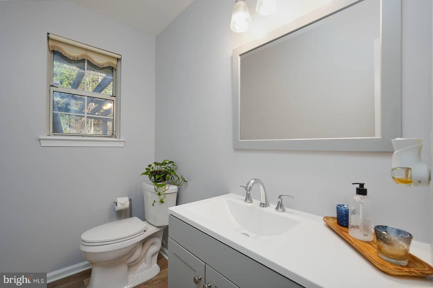 5876 PONTIAC DR, WOODBRIDGE, Virginia 22193, 4 Bedrooms Bedrooms, ,2 BathroomsBathrooms,Residential,For sale,5876 PONTIAC DR,VAPW2106818 MLS # VAPW2106818