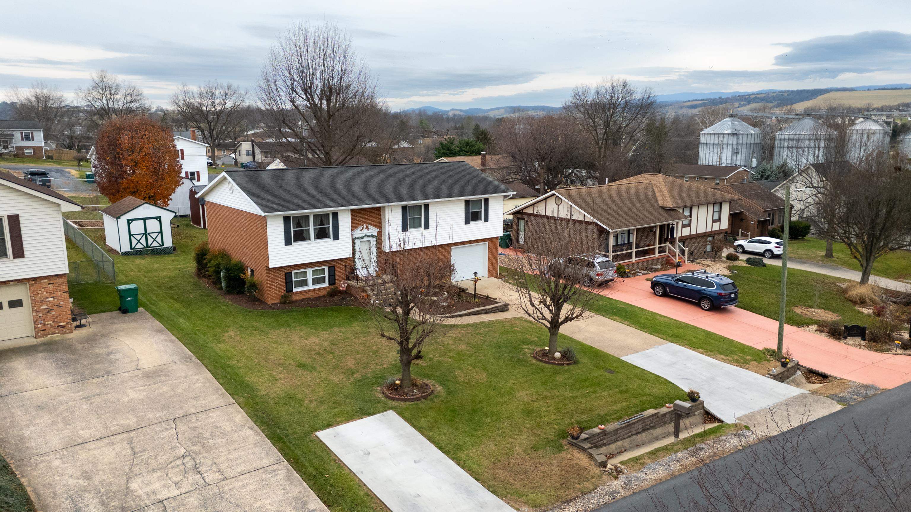 138 FIRST ST, BROADWAY, Virginia 22815, 4 Bedrooms Bedrooms, ,2 BathroomsBathrooms,Residential,138 FIRST ST,671471 MLS # 671471