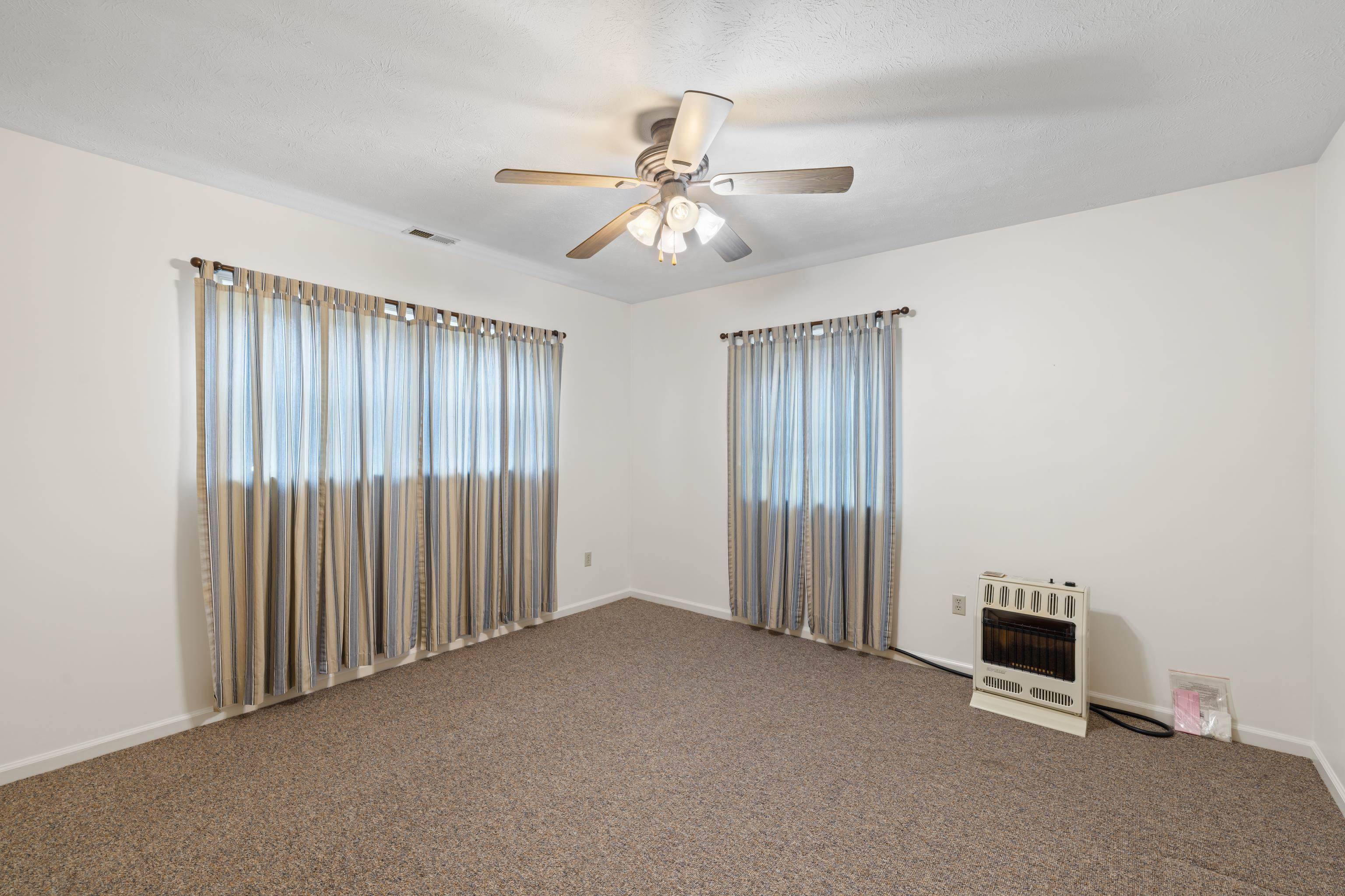 138 FIRST ST, BROADWAY, Virginia 22815, 4 Bedrooms Bedrooms, ,2 BathroomsBathrooms,Residential,138 FIRST ST,671471 MLS # 671471