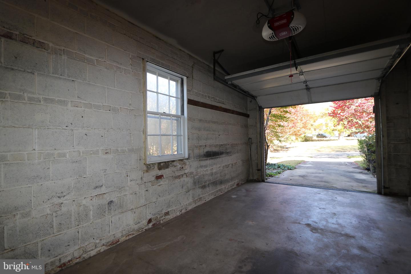 3200 N COLUMBUS ST, ARLINGTON, Virginia 22207, 3 Bedrooms Bedrooms, ,2 BathroomsBathrooms,Residential,For sale,3200 N COLUMBUS ST,VAAR2066224 MLS # VAAR2066224