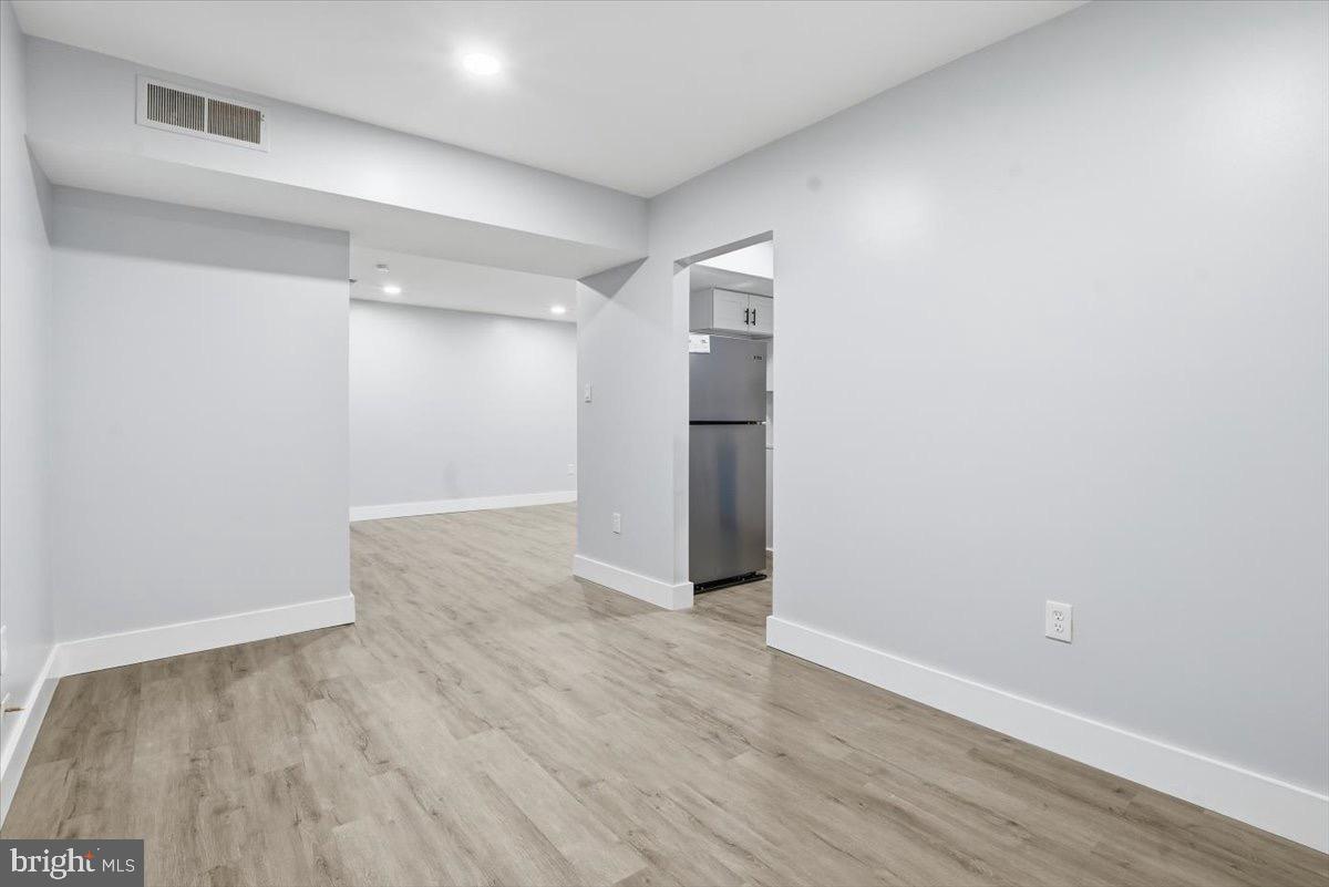 9713 KINGS CROWN CT #1, FAIRFAX, Virginia 22031, 2 Bedrooms Bedrooms, ,2 BathroomsBathrooms,Residential,For sale,9713 KINGS CROWN CT #1,VAFX2279986 MLS # VAFX2279986