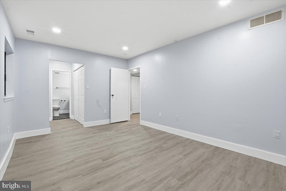 9713 KINGS CROWN CT #1, FAIRFAX, Virginia 22031, 2 Bedrooms Bedrooms, ,2 BathroomsBathrooms,Residential,For sale,9713 KINGS CROWN CT #1,VAFX2279986 MLS # VAFX2279986