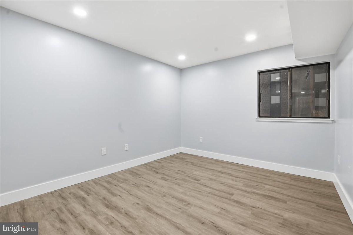 9713 KINGS CROWN CT #1, FAIRFAX, Virginia 22031, 2 Bedrooms Bedrooms, ,2 BathroomsBathrooms,Residential,For sale,9713 KINGS CROWN CT #1,VAFX2279986 MLS # VAFX2279986