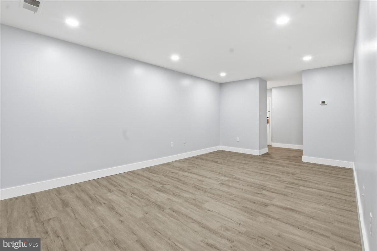 9713 KINGS CROWN CT #1, FAIRFAX, Virginia 22031, 2 Bedrooms Bedrooms, ,2 BathroomsBathrooms,Residential,For sale,9713 KINGS CROWN CT #1,VAFX2279986 MLS # VAFX2279986