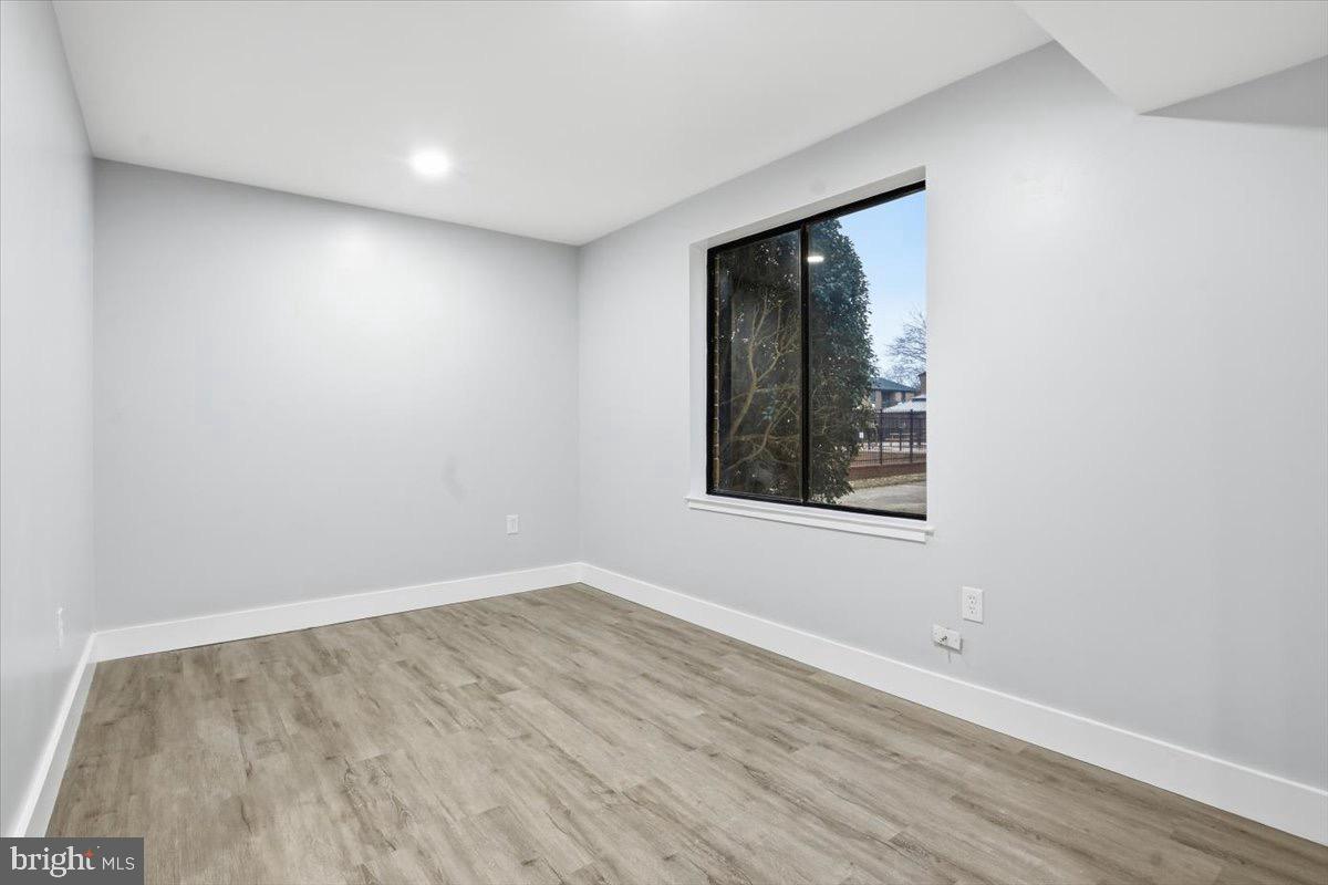 9713 KINGS CROWN CT #1, FAIRFAX, Virginia 22031, 2 Bedrooms Bedrooms, ,2 BathroomsBathrooms,Residential,For sale,9713 KINGS CROWN CT #1,VAFX2279986 MLS # VAFX2279986