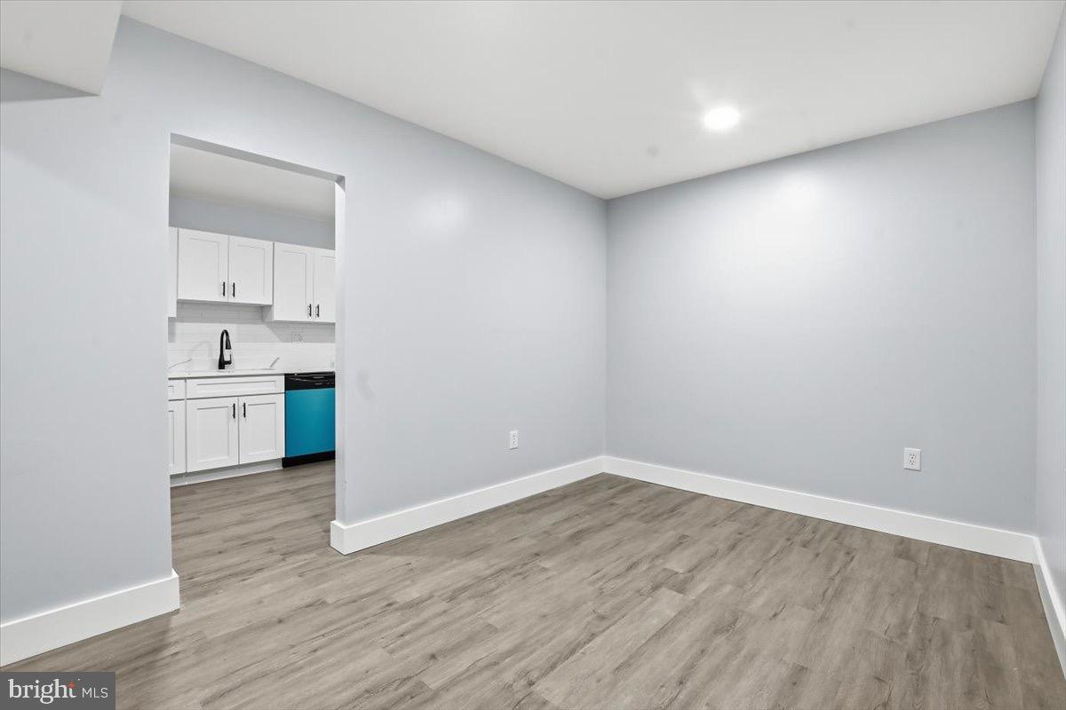 9713 KINGS CROWN CT #1, FAIRFAX, Virginia 22031, 2 Bedrooms Bedrooms, ,2 BathroomsBathrooms,Residential,For sale,9713 KINGS CROWN CT #1,VAFX2279986 MLS # VAFX2279986