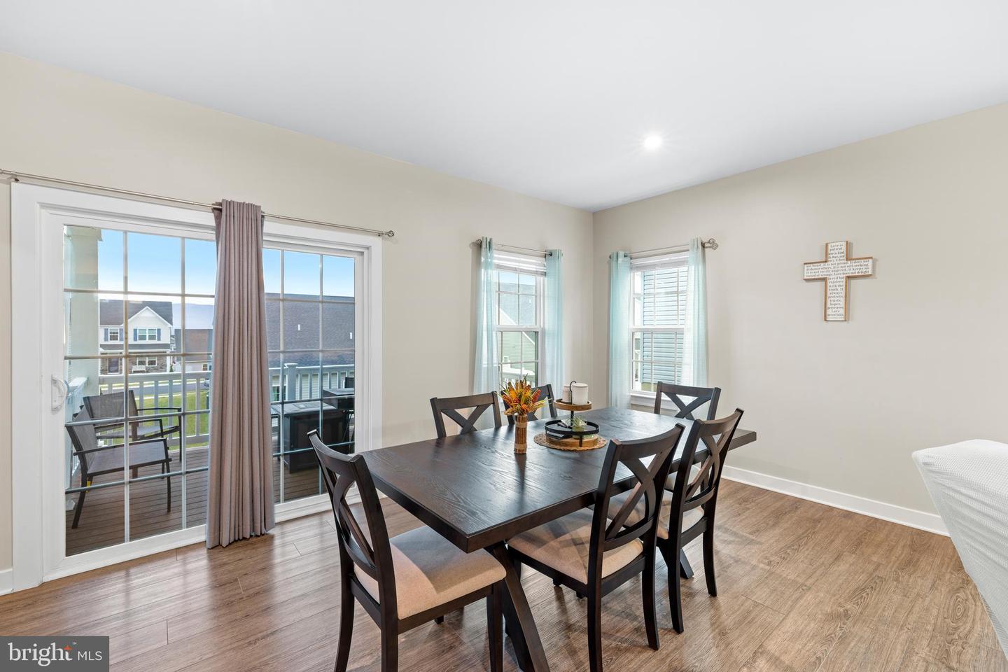 10166 OAK CIRCLE LN, MCGAHEYSVILLE, Virginia 22840, 6 Bedrooms Bedrooms, ,5 BathroomsBathrooms,Residential,For sale,10166 OAK CIRCLE LN,VARO2002746 MLS # VARO2002746