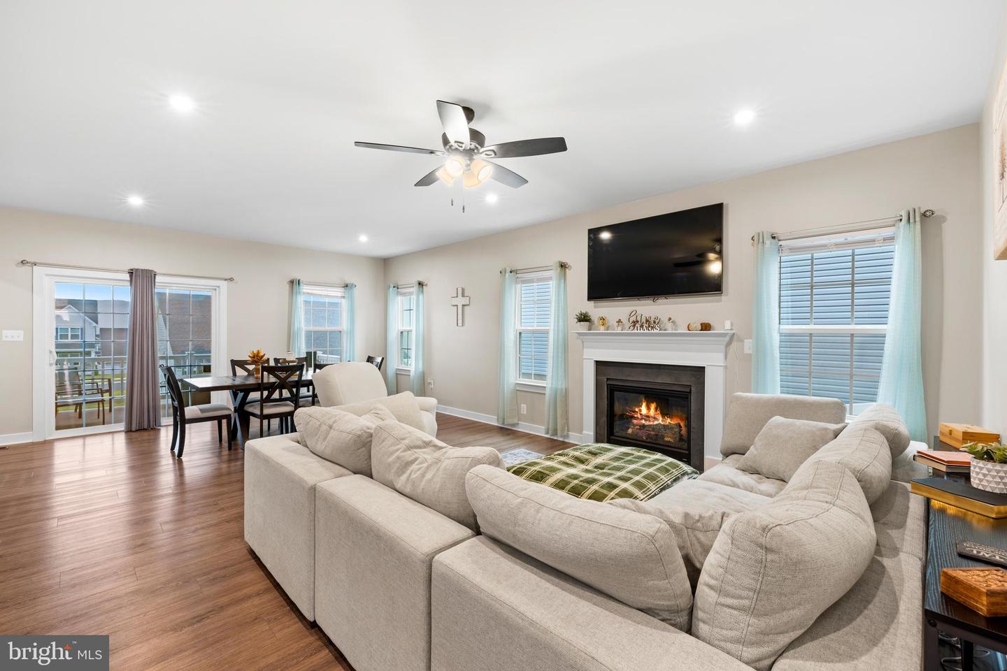 10166 OAK CIRCLE LN, MCGAHEYSVILLE, Virginia 22840, 6 Bedrooms Bedrooms, ,5 BathroomsBathrooms,Residential,For sale,10166 OAK CIRCLE LN,VARO2002746 MLS # VARO2002746