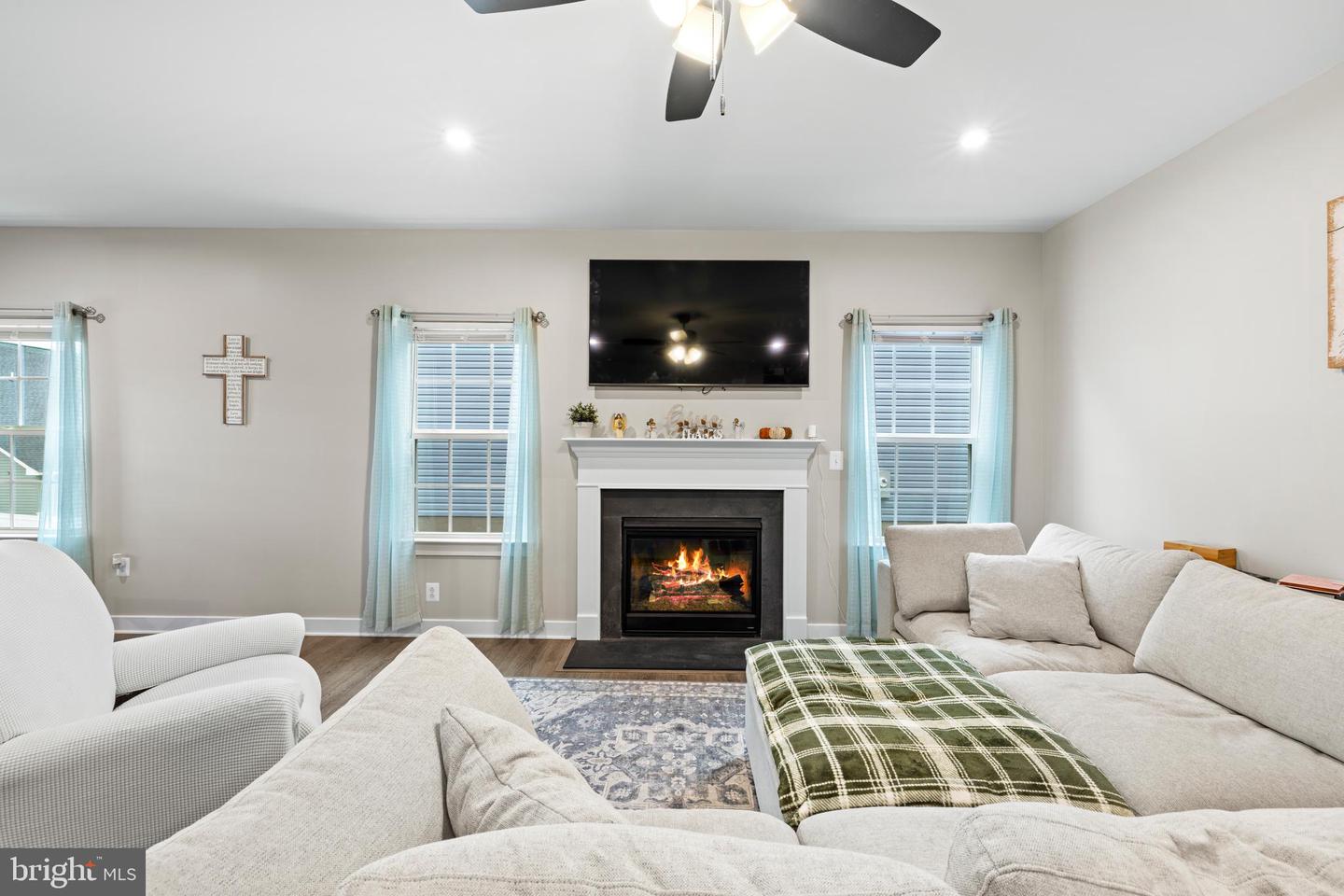 10166 OAK CIRCLE LN, MCGAHEYSVILLE, Virginia 22840, 6 Bedrooms Bedrooms, ,5 BathroomsBathrooms,Residential,For sale,10166 OAK CIRCLE LN,VARO2002746 MLS # VARO2002746