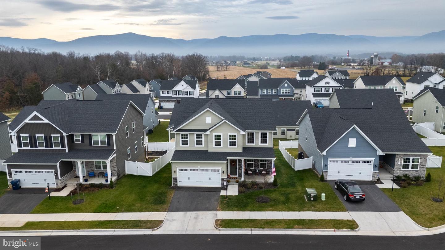 10166 OAK CIRCLE LN, MCGAHEYSVILLE, Virginia 22840, 6 Bedrooms Bedrooms, ,5 BathroomsBathrooms,Residential,For sale,10166 OAK CIRCLE LN,VARO2002746 MLS # VARO2002746