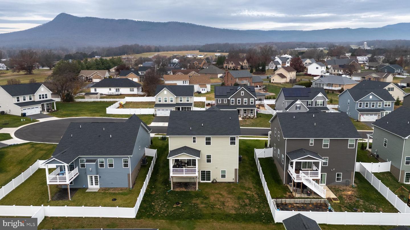 10166 OAK CIRCLE LN, MCGAHEYSVILLE, Virginia 22840, 6 Bedrooms Bedrooms, ,5 BathroomsBathrooms,Residential,For sale,10166 OAK CIRCLE LN,VARO2002746 MLS # VARO2002746