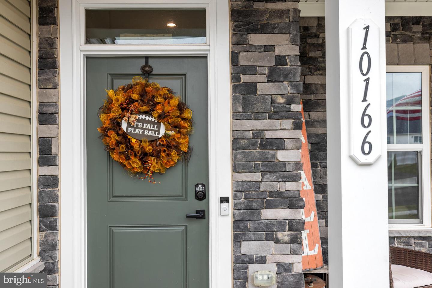 10166 OAK CIRCLE LN, MCGAHEYSVILLE, Virginia 22840, 6 Bedrooms Bedrooms, ,5 BathroomsBathrooms,Residential,For sale,10166 OAK CIRCLE LN,VARO2002746 MLS # VARO2002746