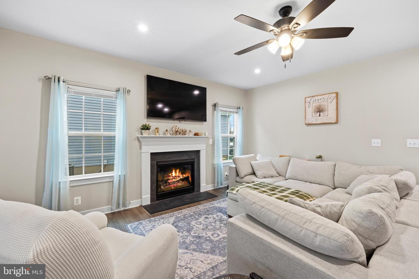 10166 OAK CIRCLE LN, MCGAHEYSVILLE, Virginia 22840, 6 Bedrooms Bedrooms, ,5 BathroomsBathrooms,Residential,For sale,10166 OAK CIRCLE LN,VARO2002746 MLS # VARO2002746