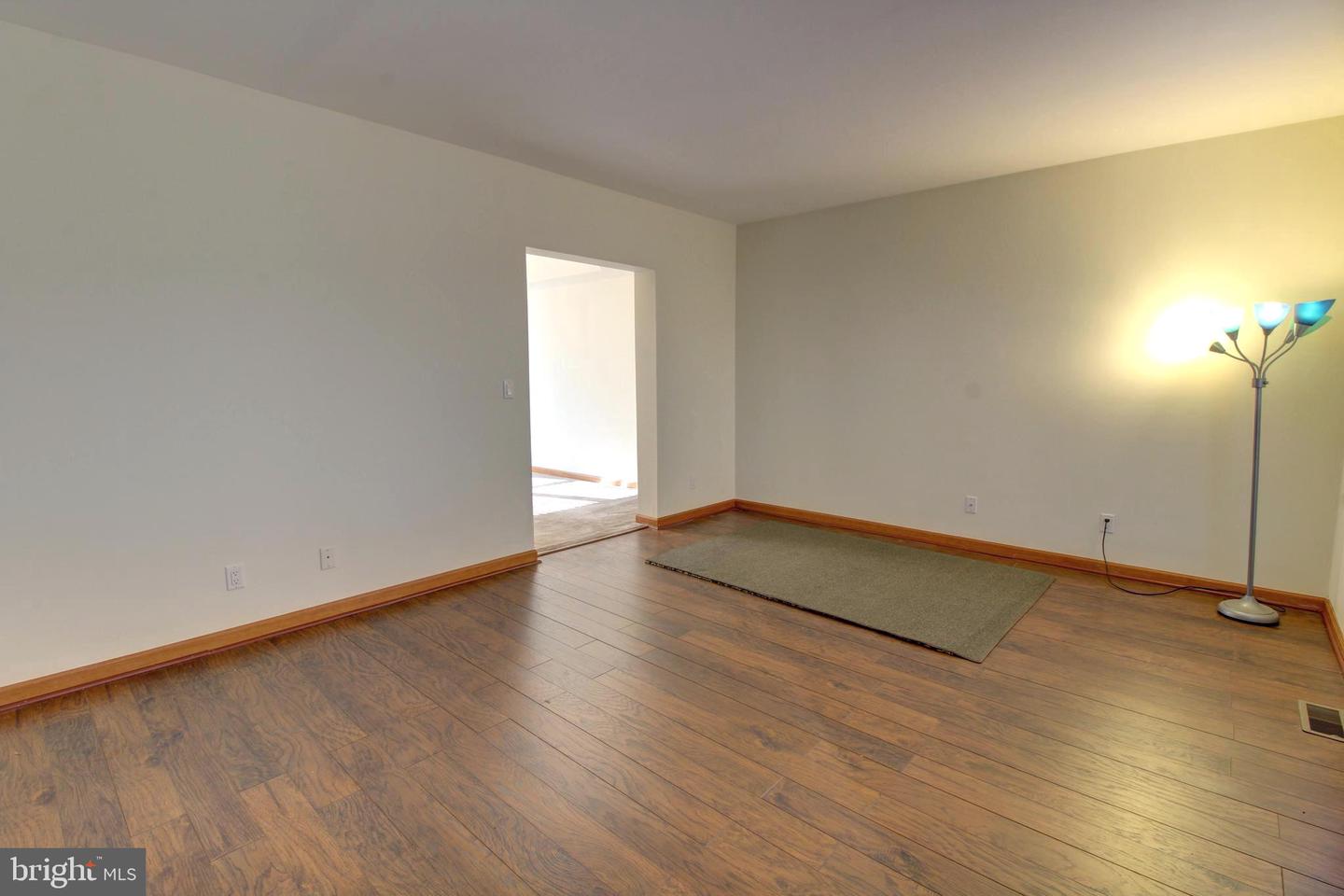 745 FIRE TRAIL RD, LINDEN, Virginia 22642, 4 Bedrooms Bedrooms, ,3 BathroomsBathrooms,Residential,For sale,745 FIRE TRAIL RD,VAWR2012834 MLS # VAWR2012834