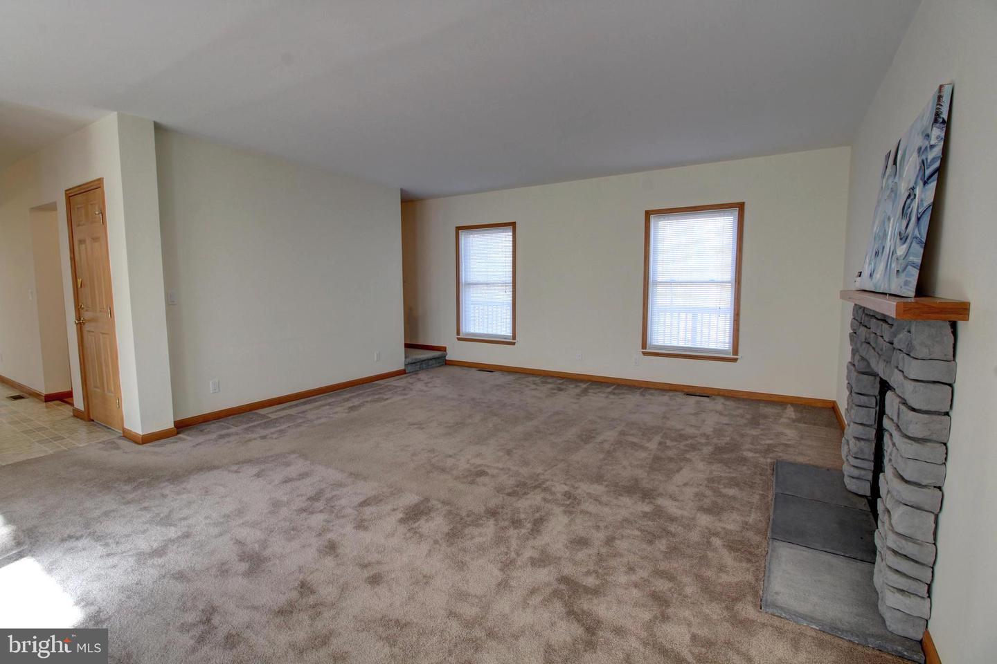 745 FIRE TRAIL RD, LINDEN, Virginia 22642, 4 Bedrooms Bedrooms, ,3 BathroomsBathrooms,Residential,For sale,745 FIRE TRAIL RD,VAWR2012834 MLS # VAWR2012834