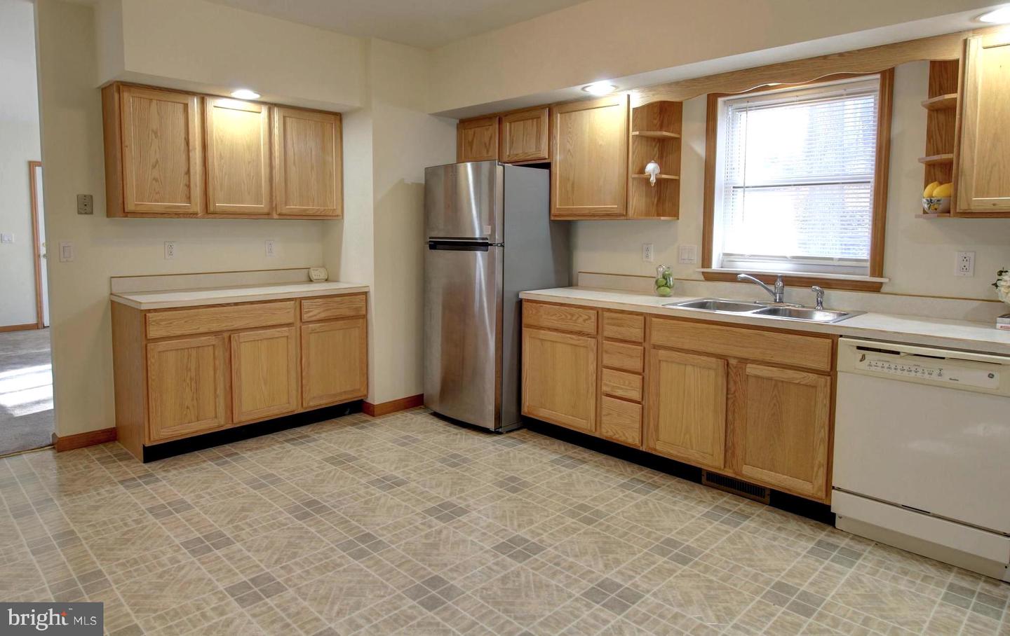 745 FIRE TRAIL RD, LINDEN, Virginia 22642, 4 Bedrooms Bedrooms, ,3 BathroomsBathrooms,Residential,For sale,745 FIRE TRAIL RD,VAWR2012834 MLS # VAWR2012834